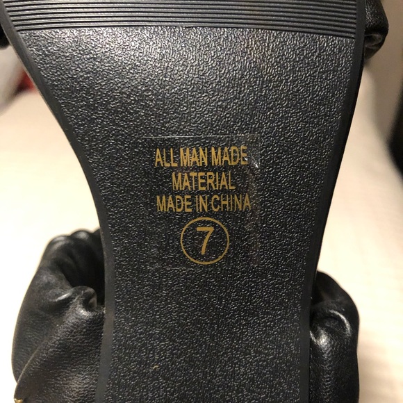 Black Heels - Picture 3 of 3